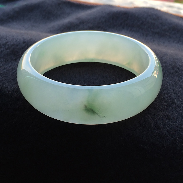 冰种晴水略飘花手镯（56.6mm）
