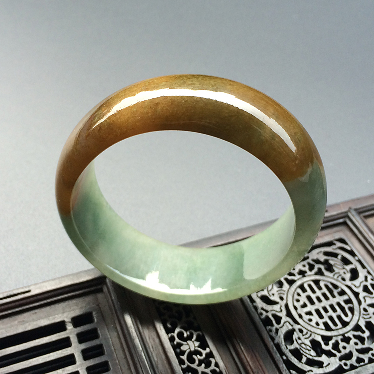 糯冰种褐黄翡贵妃镯（54.5mm-48.1mm）