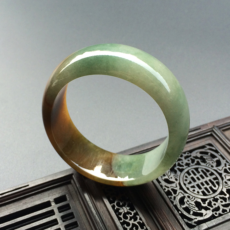 糯冰种褐黄翡贵妃镯（54.5mm-48.1mm）