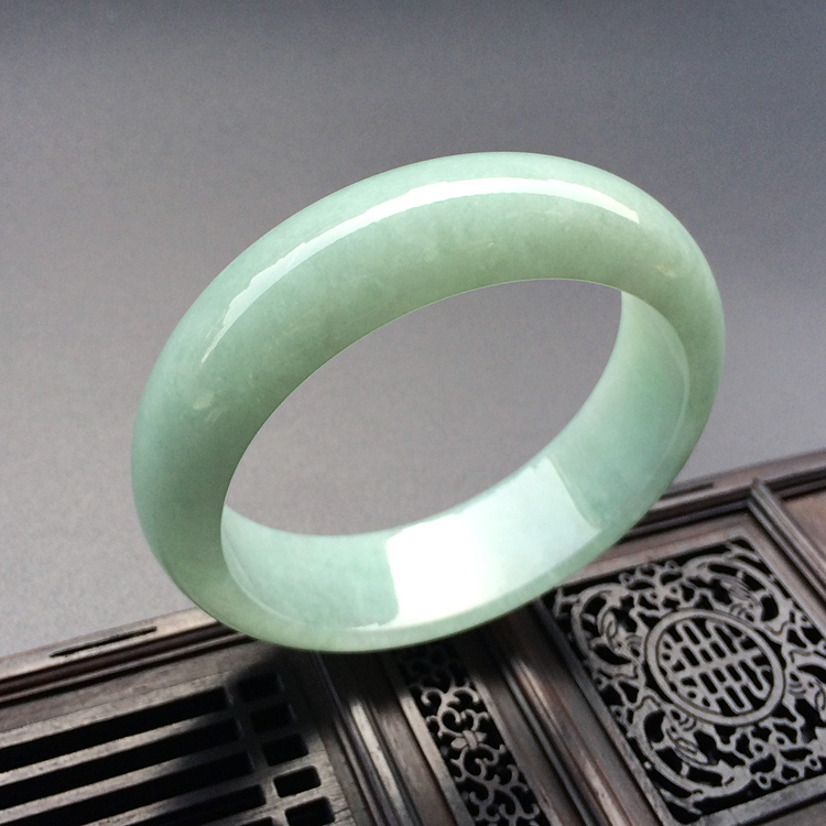（超值推荐）糯冰种豆色手镯（59mm）
