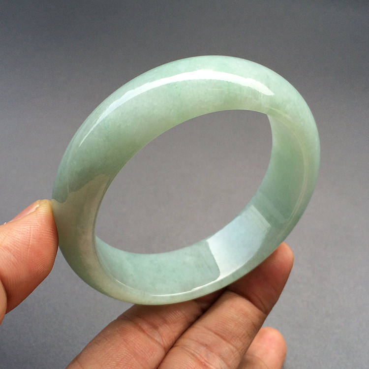 （超值推荐）糯冰种豆色手镯（59mm）
