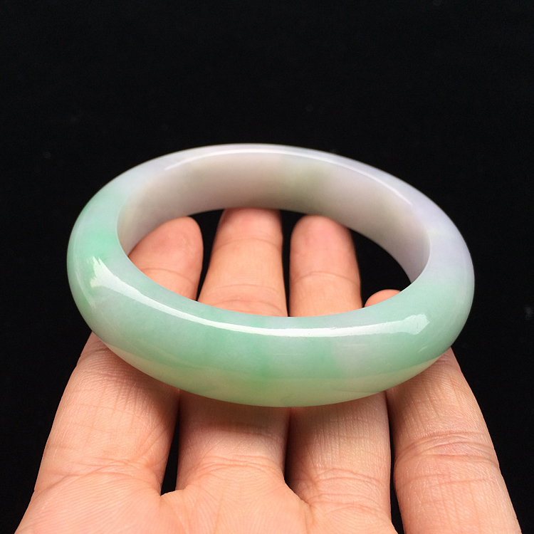 （超值推荐）糯冰种飘翠手镯（56mm）