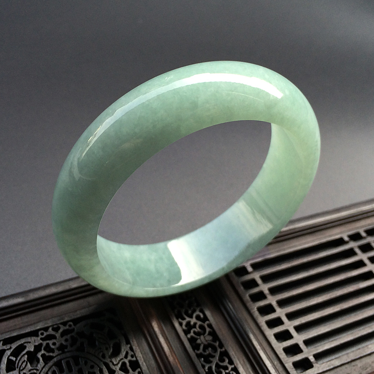 （超值推荐）糯冰种豆色手镯（59mm）