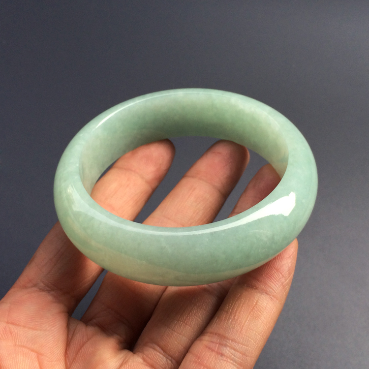 （超值推荐）糯冰种豆色手镯（59mm）