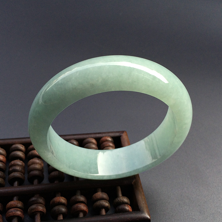 （超值推荐）糯冰种豆色手镯（59mm）