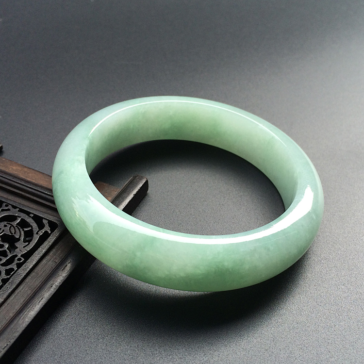 （超值推荐）糯冰种豆色手镯（57.2mm）