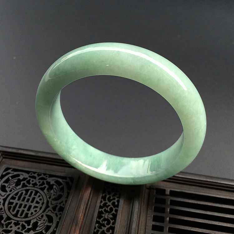 （超值推荐）糯冰种豆色手镯（57.2mm）