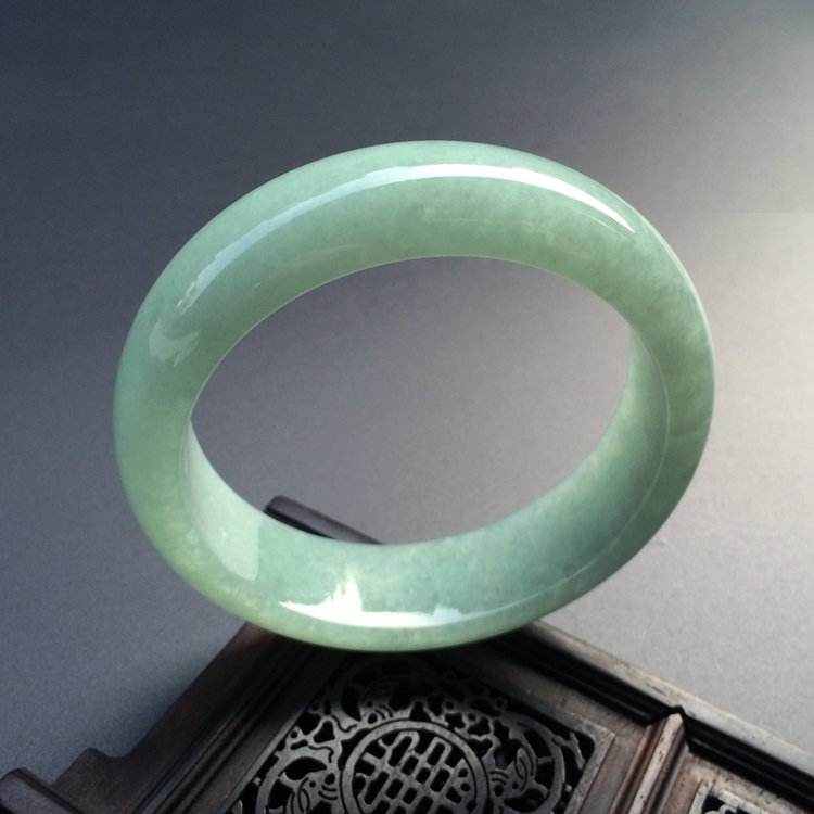 （超值推荐）糯冰种豆色手镯（59mm）