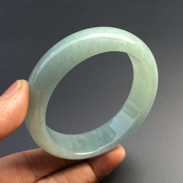 （超值推荐）糯冰种豆色手镯（59mm）
