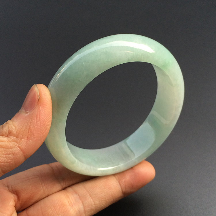 （超值推荐）糯冰种豆色手镯（58mm）