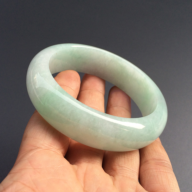 （超值推荐）糯冰种豆色手镯（58mm）