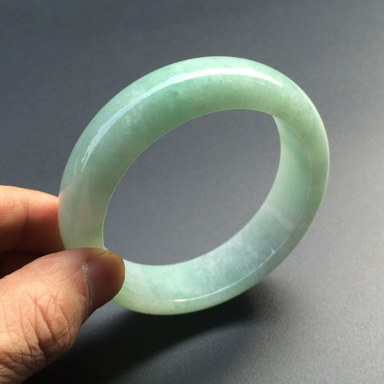 （超值推荐）糯冰种豆色手镯（56.8mm）