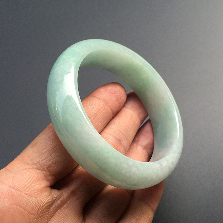 （超值推荐）糯冰种豆色手镯（56.8mm）