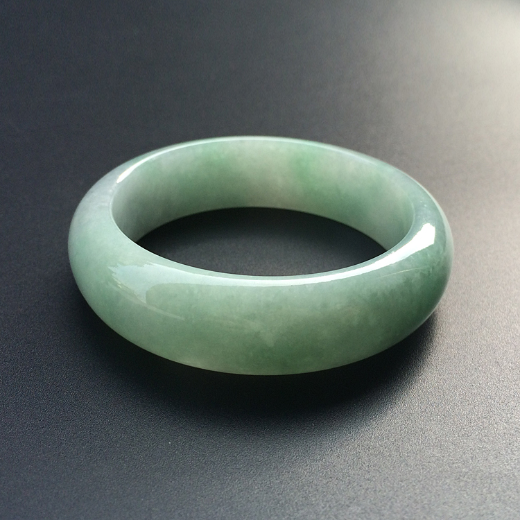 （超值推荐）糯冰种豆色手镯（56.8mm）
