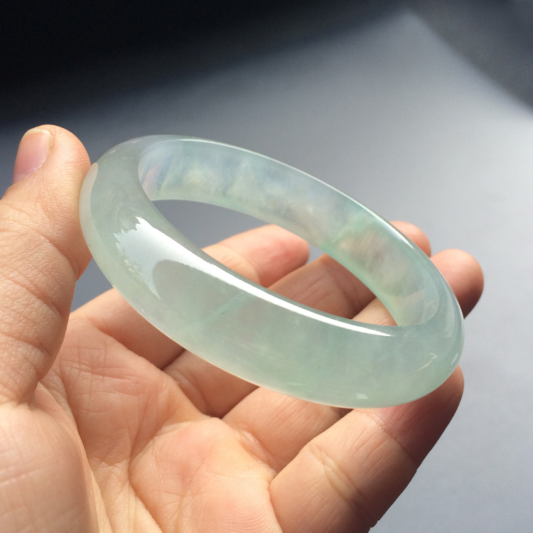 (超值推荐)冰种晴水手镯（53.6mm）