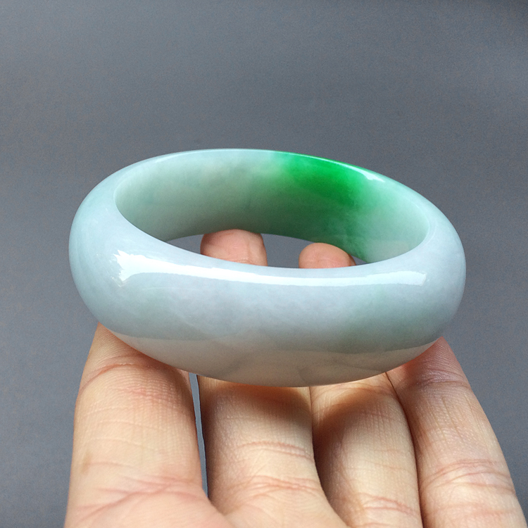糯冰种翠色手镯（56.5mm）