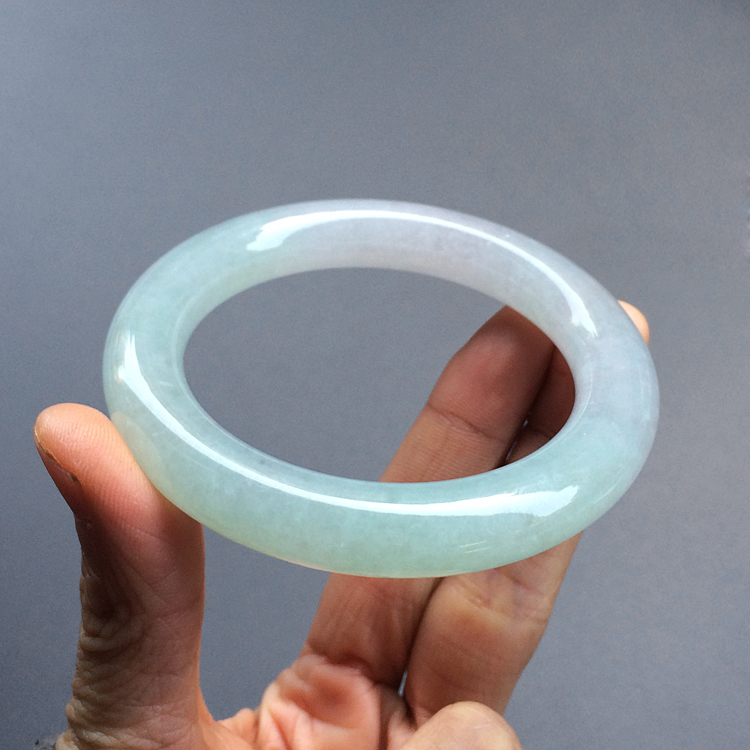 (超值推荐)糯冰种晴水圆条手镯（55.8mm）