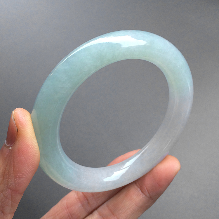 (超值推荐)糯冰种晴水圆条手镯（55.8mm）