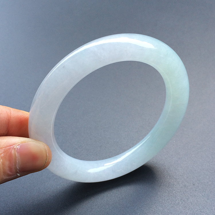 (超值推荐)糯冰种晴水圆条手镯（56.1mm）