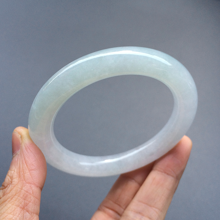 (超值推荐)糯冰种晴水圆条手镯（56.1mm）