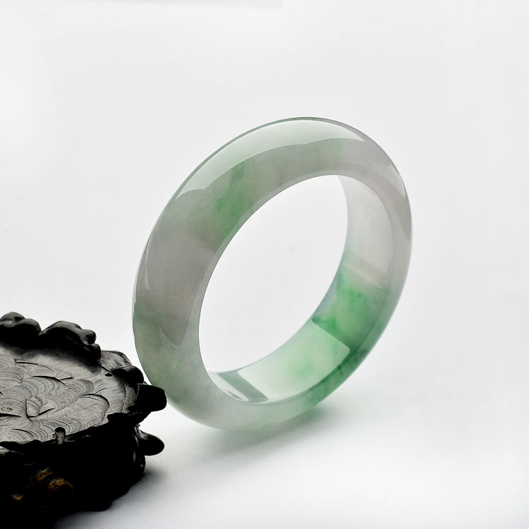 (超值推荐)冰种飘花手镯（57.3mm）