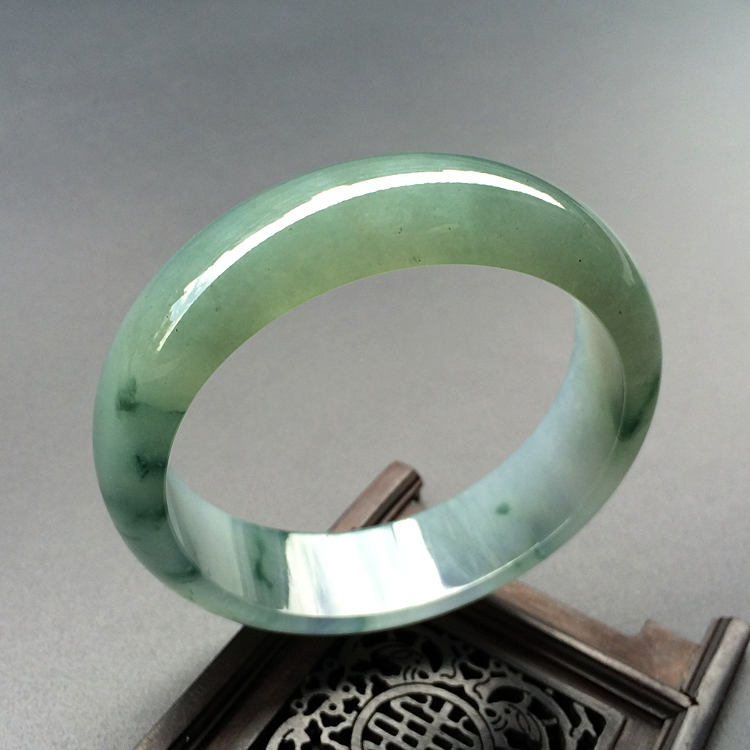 (超值推荐)冰种紫罗兰飘花手镯（58.8mm）