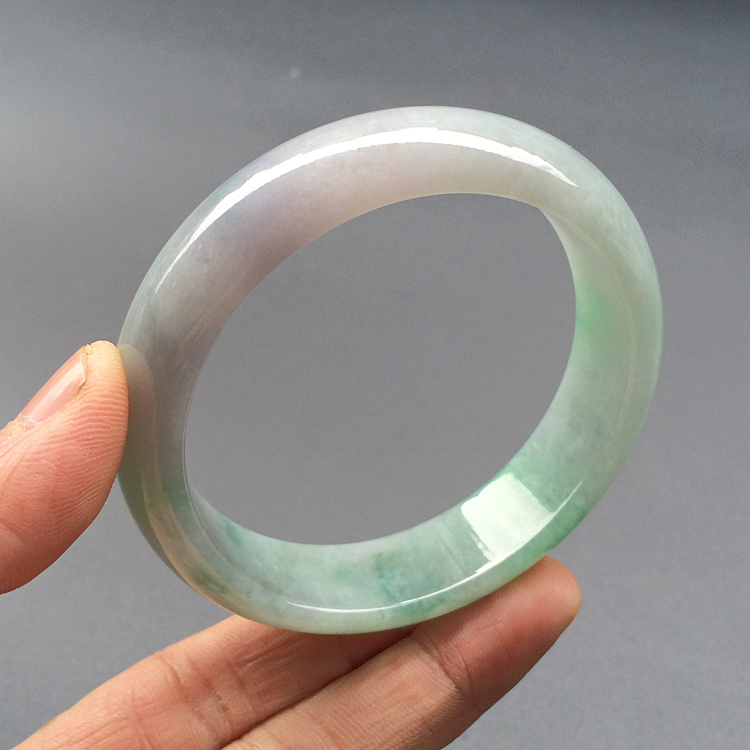 (超值推荐)糯冰种飘翠手镯（58.3mm）