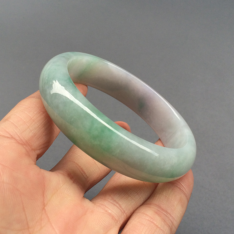 (超值推荐)糯冰种飘翠手镯（58.3mm）