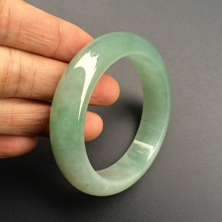 糯冰种晴水飘翠手镯（54.5mm）