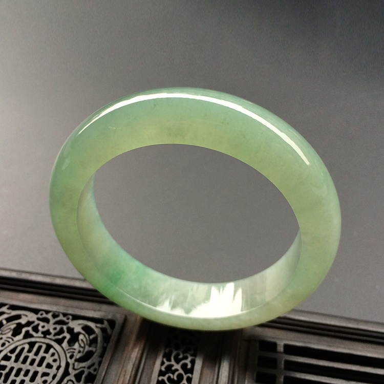 糯冰种晴水飘翠手镯（54.5mm）