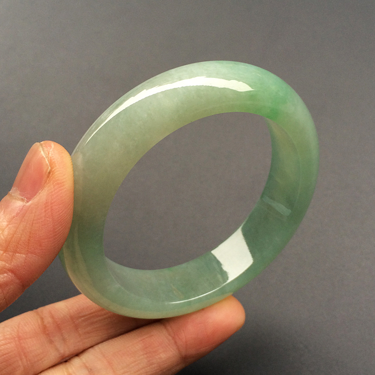 糯冰种晴水飘翠手镯（54.5mm）