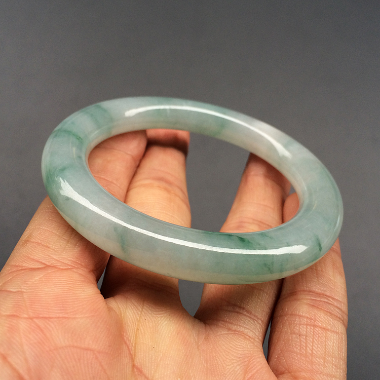 (超值推荐)糯冰种飘花圆条手镯（52mm）
