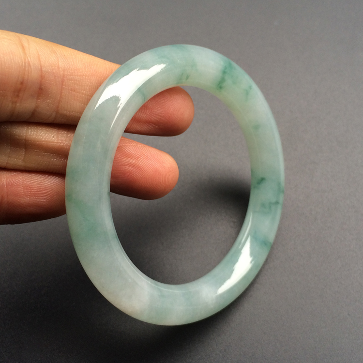 (超值推荐)糯冰种飘花圆条手镯（52mm）