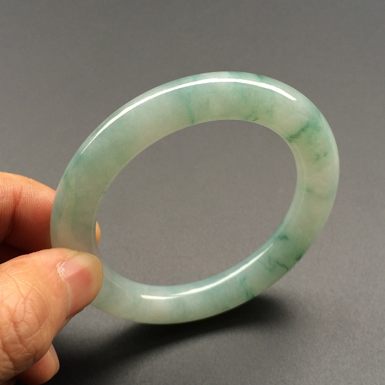 (超值推荐)糯冰种飘花圆条手镯（52mm）