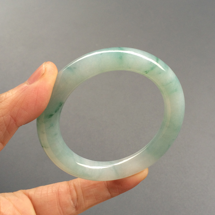 (超值推荐)糯冰种飘花圆条手镯（52mm）