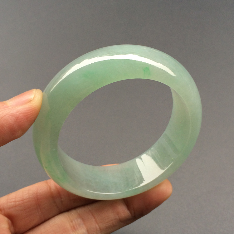 (超值推荐)糯冰种晴水飘翠手镯（55.5mm）