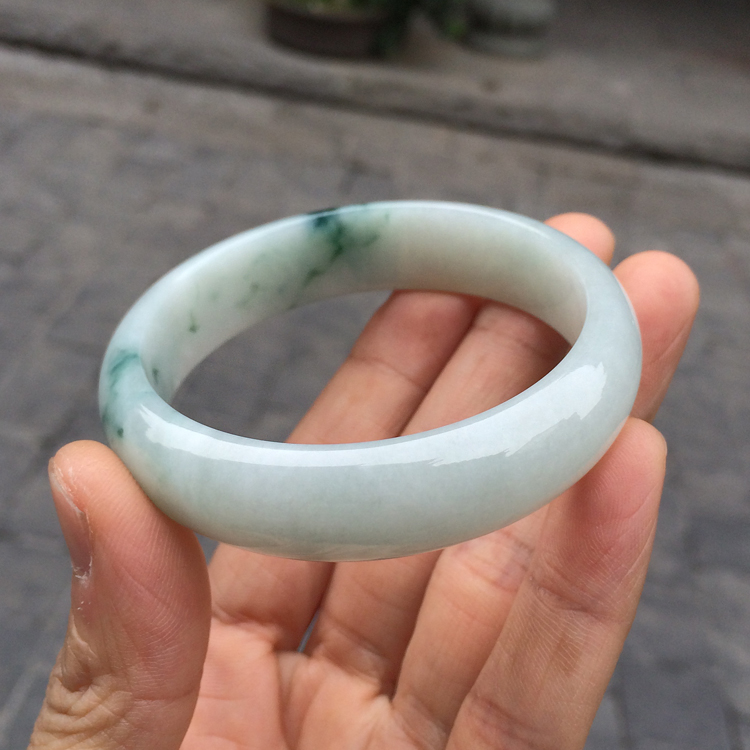 (超值推荐)糯冰种飘花手镯（一批走）