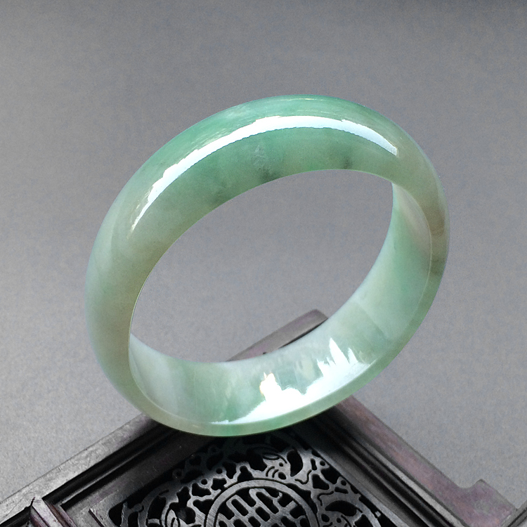 糯冰种飘花贵妃镯（54.9mm-49.9mm）
