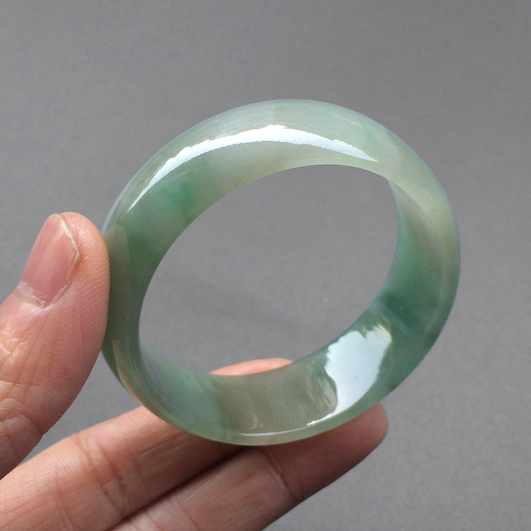 糯冰种飘花贵妃镯（54.9mm-49.9mm）
