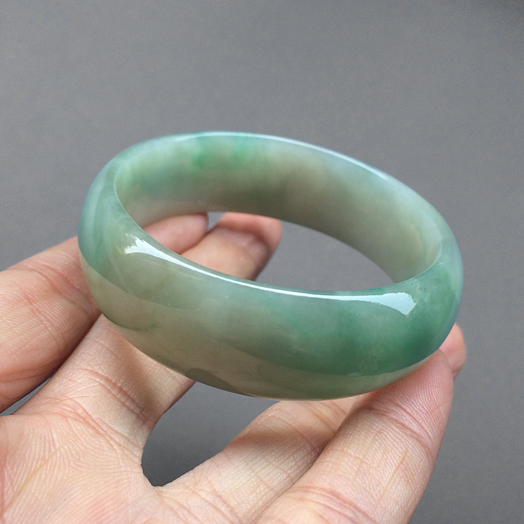 糯冰种飘花贵妃镯（54.9mm-49.9mm）
