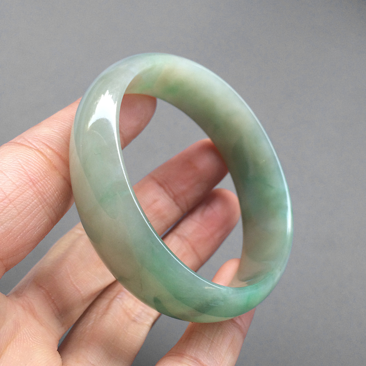 糯冰种飘花贵妃镯（54.9mm-49.9mm）