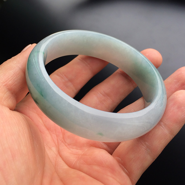 糯冰种飘花手镯（55.4mm）