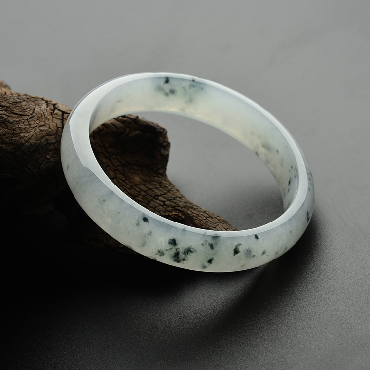(超值推荐)冰种飘花手镯（58.2mm）