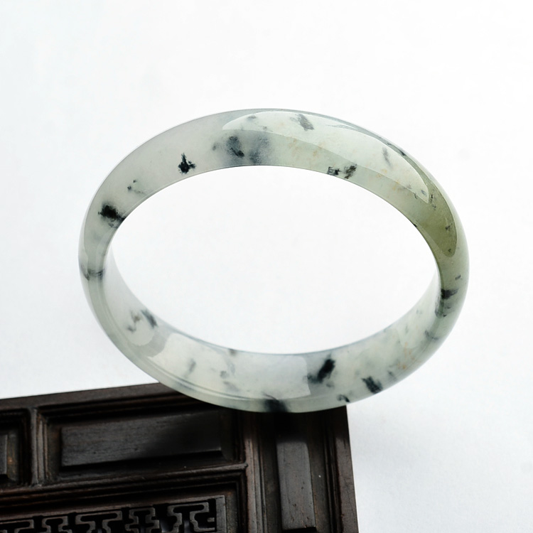 冰种飘花略带黄翡手镯（56.6mm）