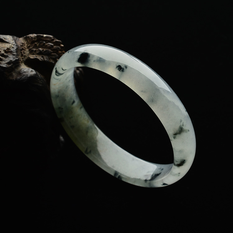 冰种飘花略带黄翡手镯（56.6mm）
