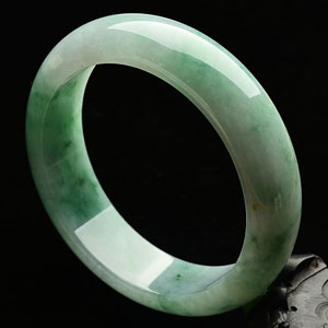 糯冰种飘花手镯(58.5mm)