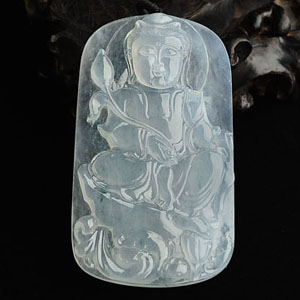 冰玻种略飘花大势至菩萨挂件