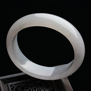 糯冰种淡紫罗兰贵妃镯（57mm-51mm）