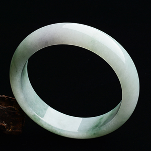 (超值推荐)糯冰种晴水略飘花手镯（57.5mm）