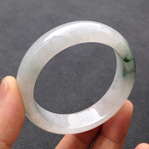 糯冰种飘花贵妃镯（52.8mm-49mm）